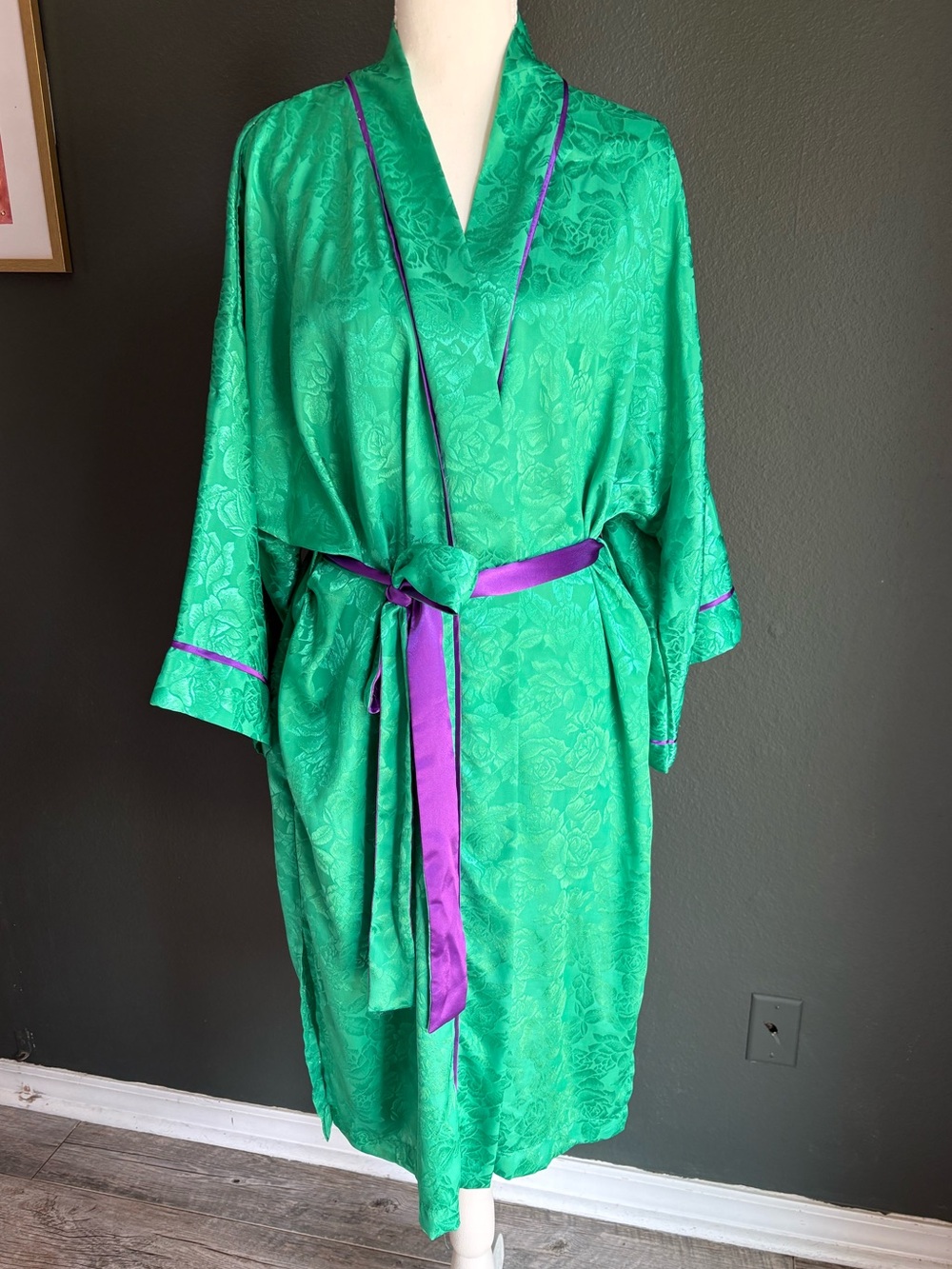 Vintage Victoria’s Secret Green Floral Jacquard Robe Purple Trim Tie Belt OS
